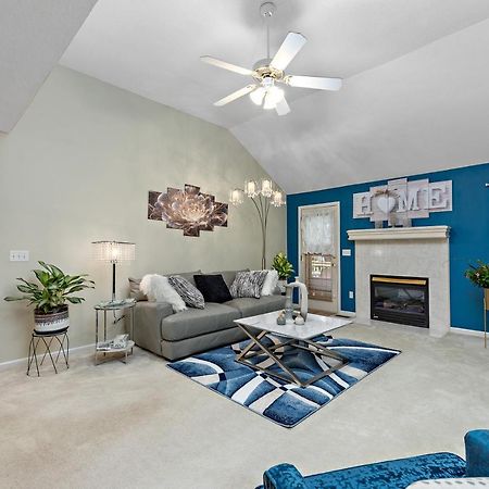 Beautiful Townhome, 11 Minutes To Downtown, Kcmo. Канзас-Сіті Екстер'єр фото